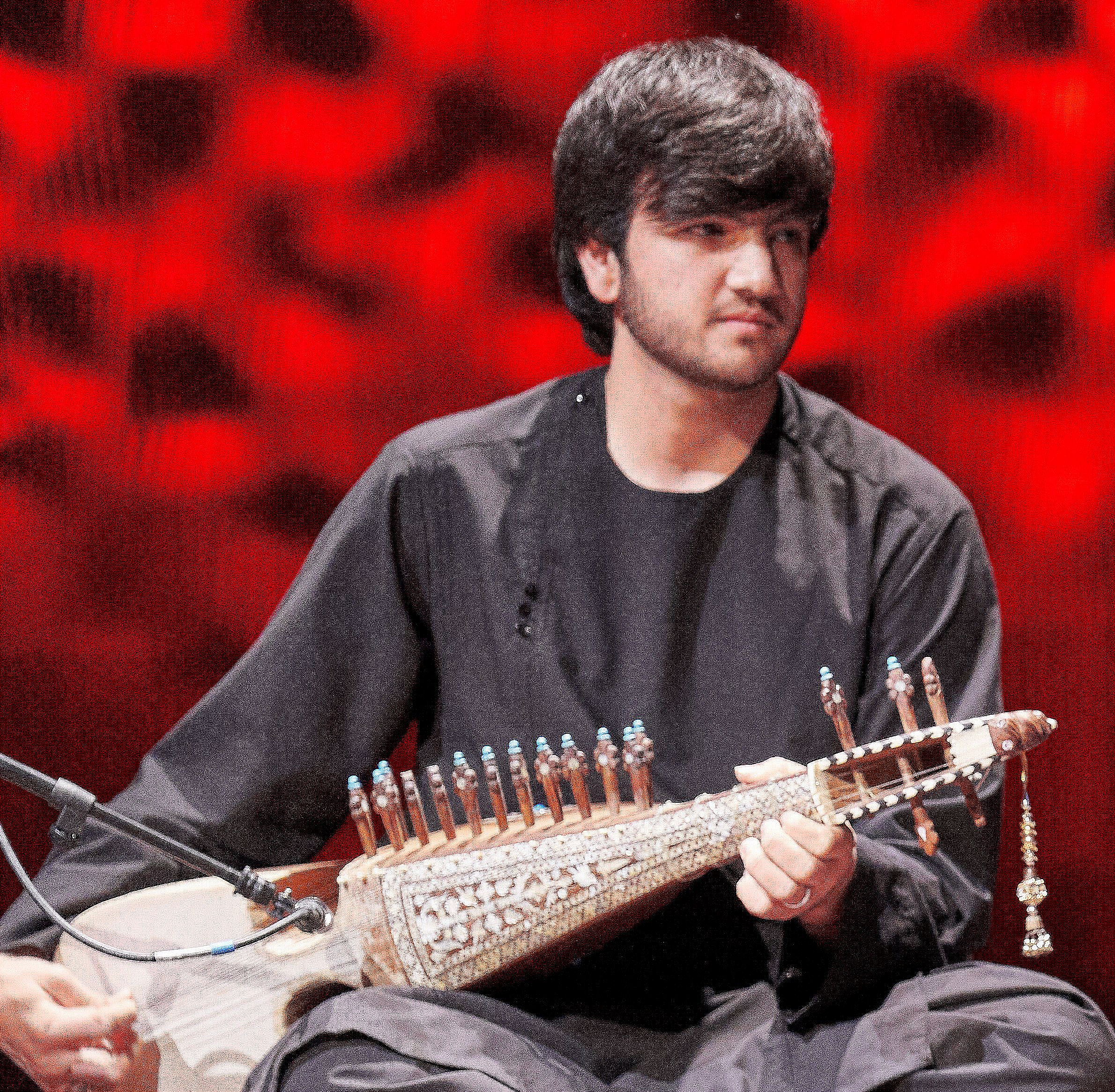 Details | alba/moreartists/moreartistsANIM221125_SUFI_FESTIVAL_RamezSafar_c_Claudia_Höhne_073.jpg